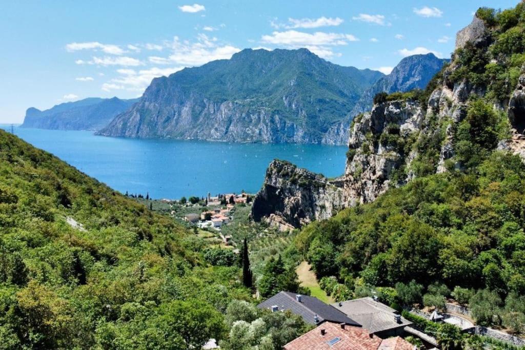 Viewlake Apartment Torbole Sul Garda Екстериор снимка
